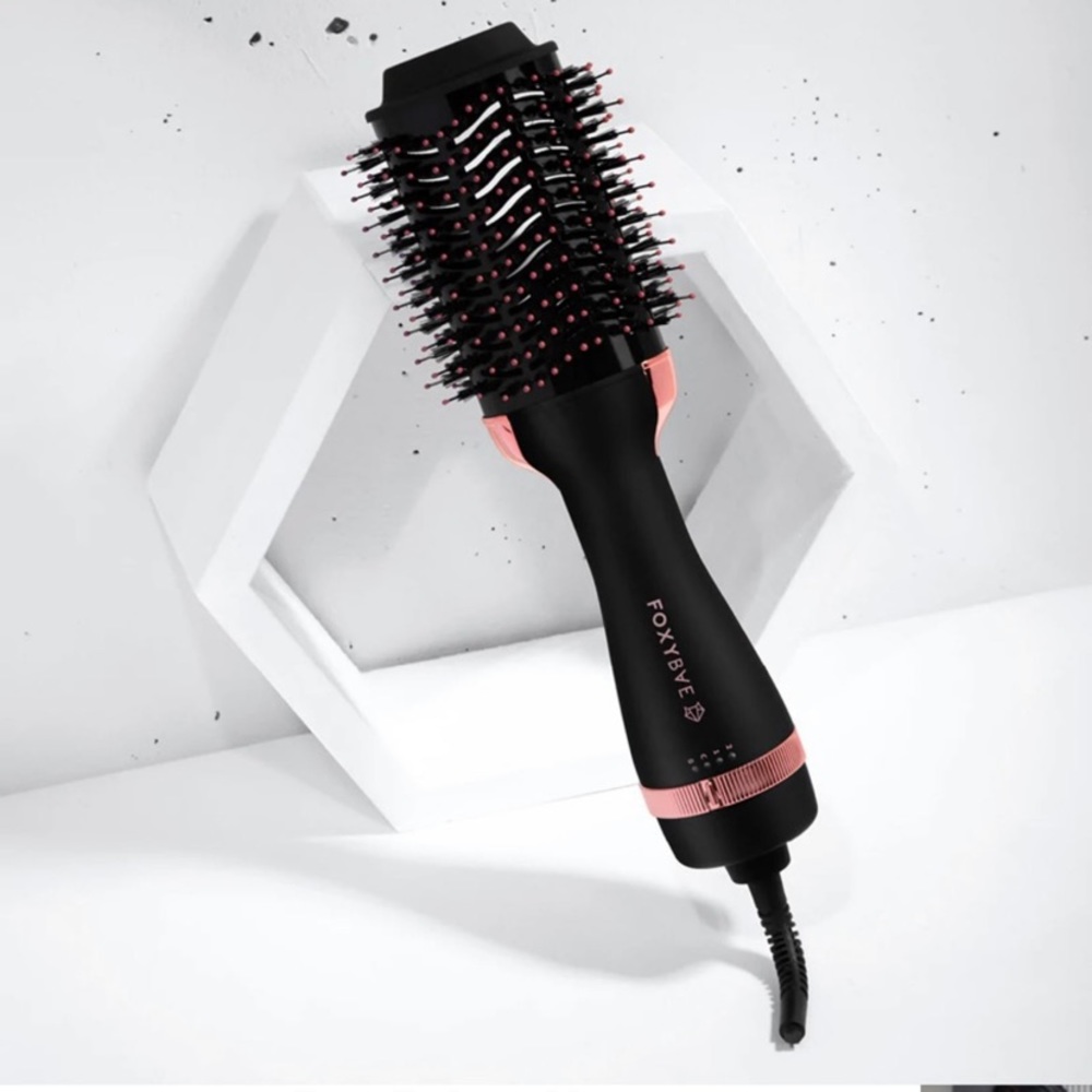 Foxybae rose gold 75mm blowout brush